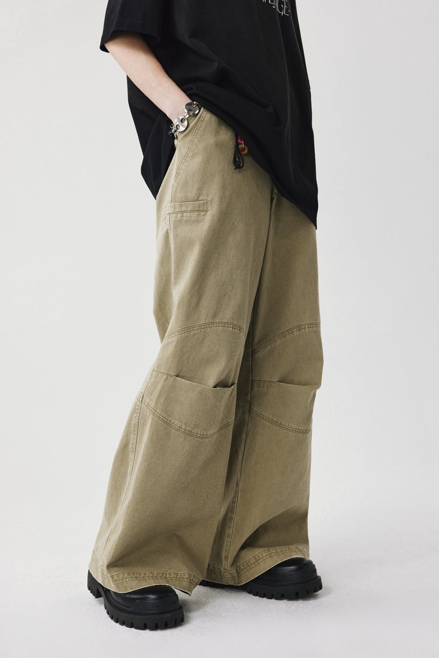 Frayed finish casual pants