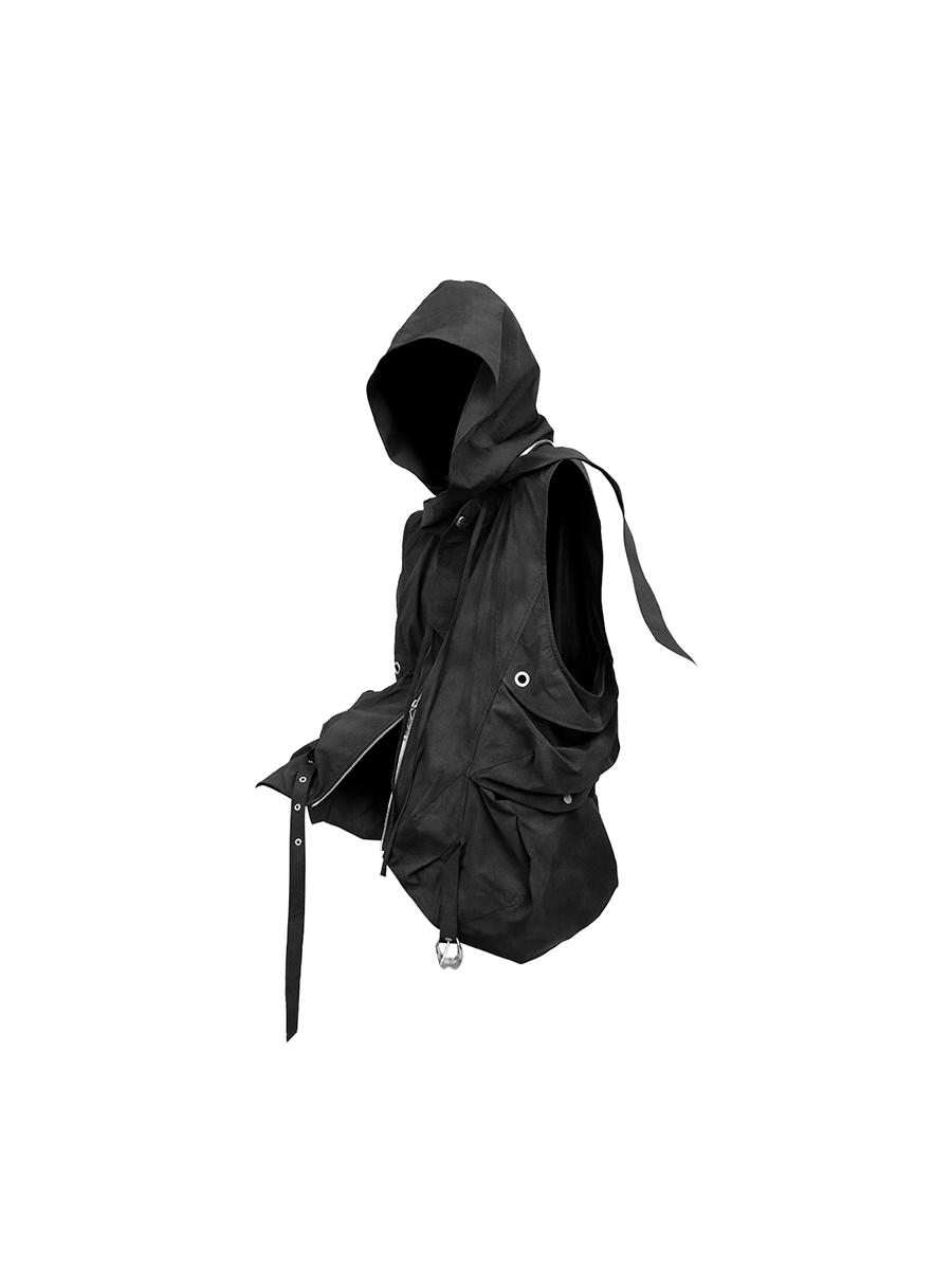 Removable drop-shoulder vest