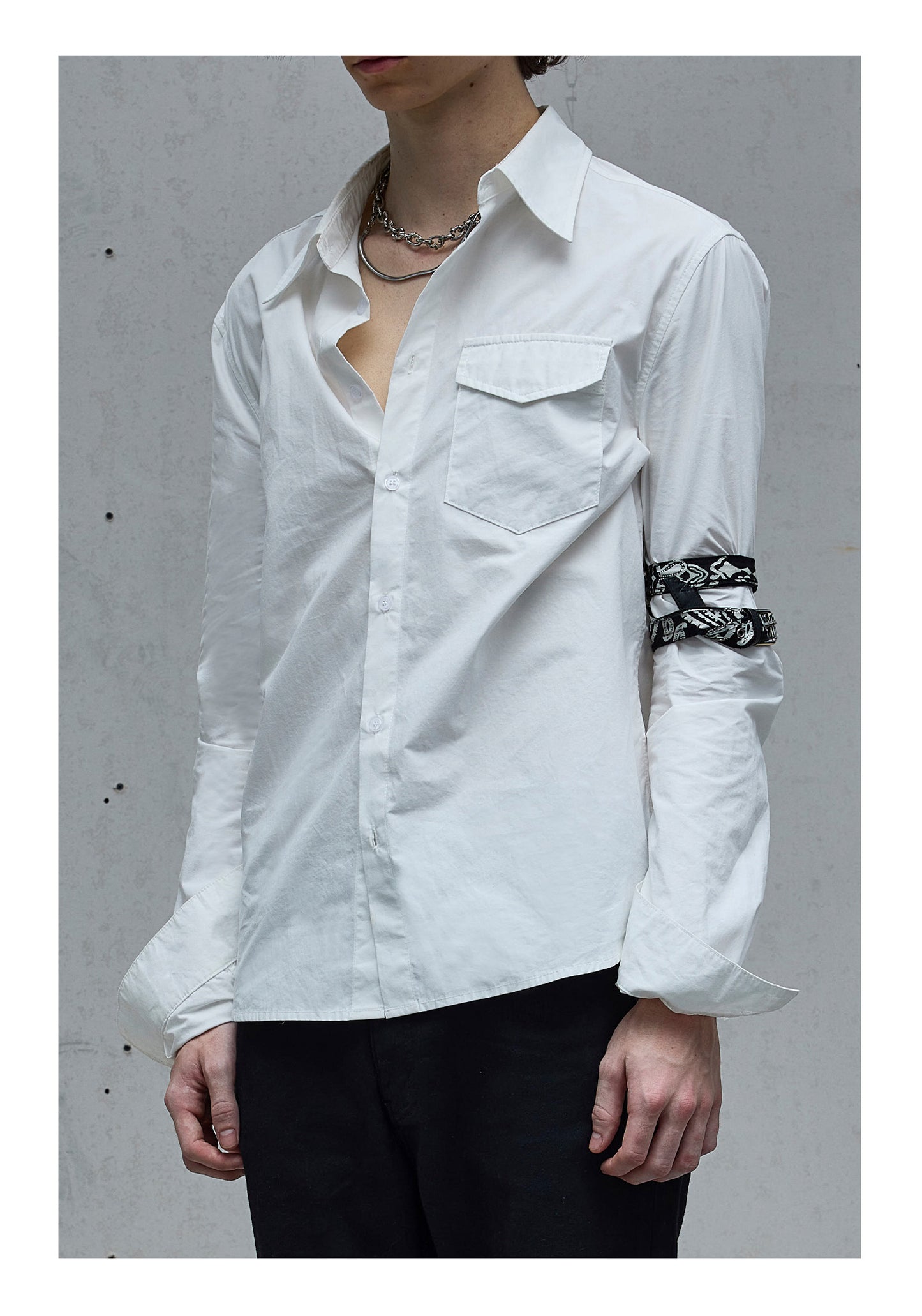 Pointed collar Casual shirt