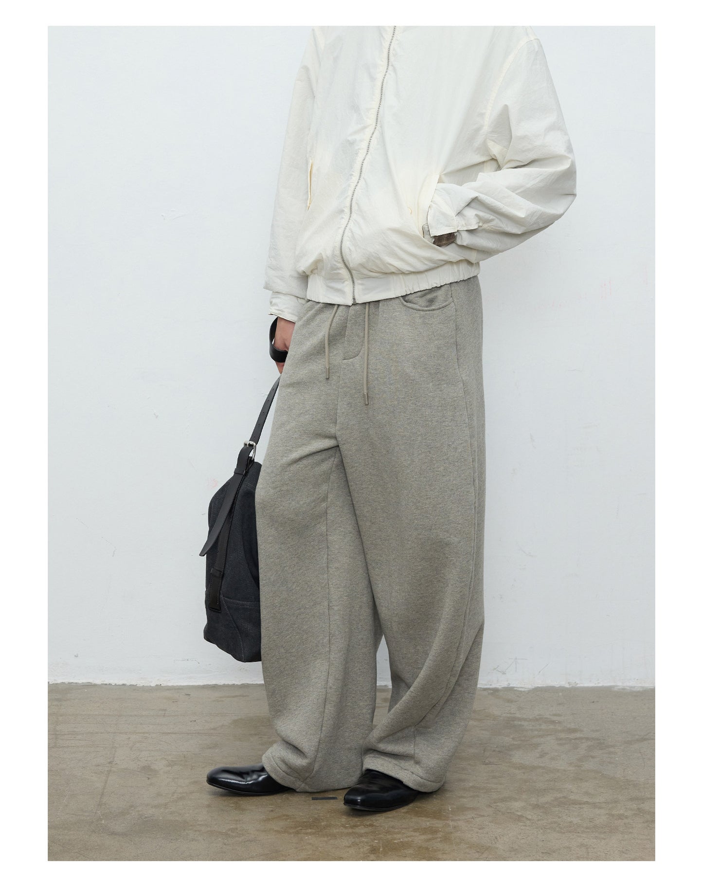 Casual fleece-lined sweatpants