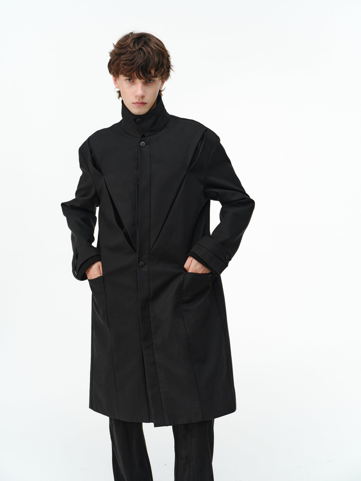Multi-Shape Collar Coat