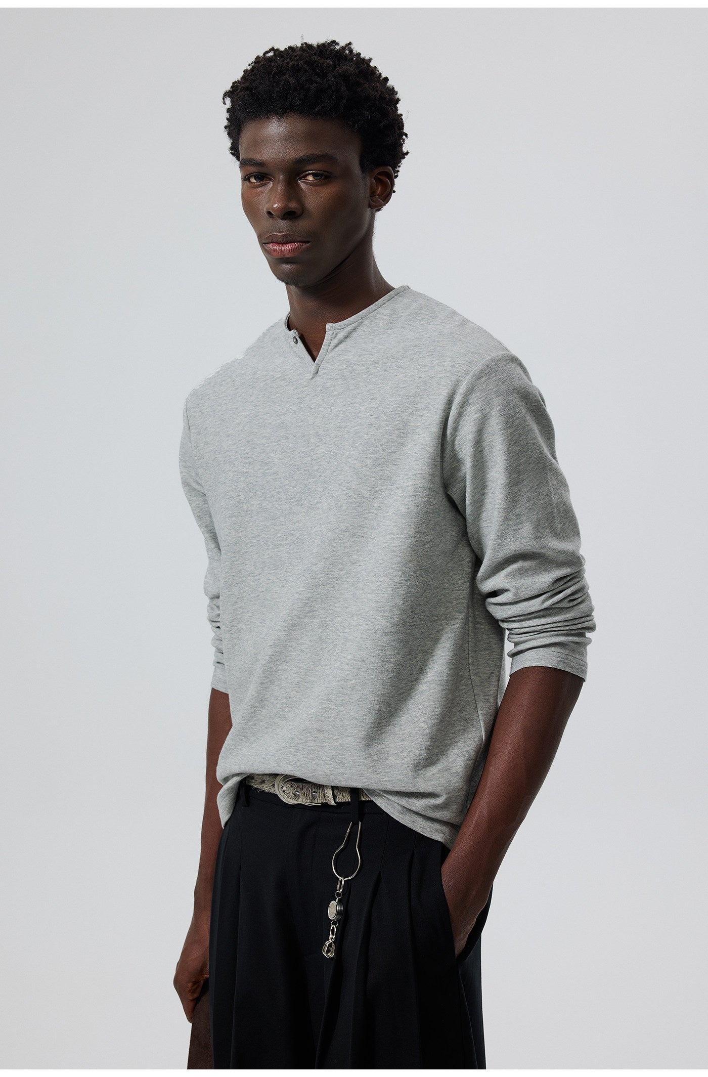 Single-button T-shirt