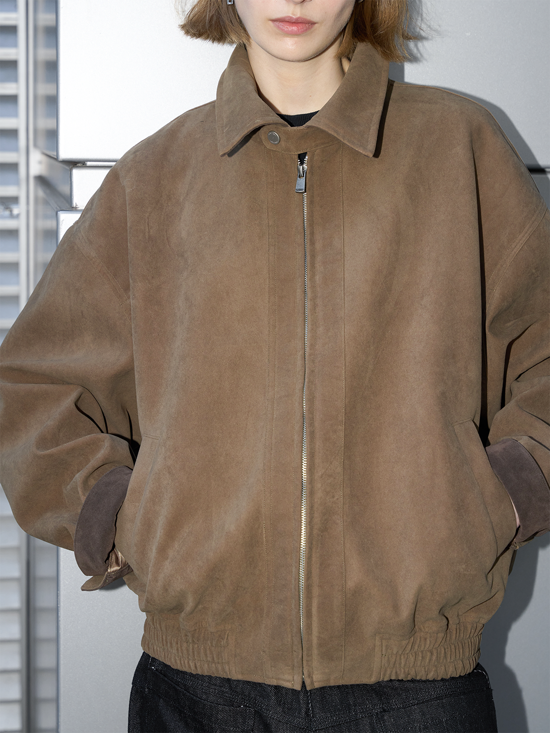 Turn-up sleeve suede jacket