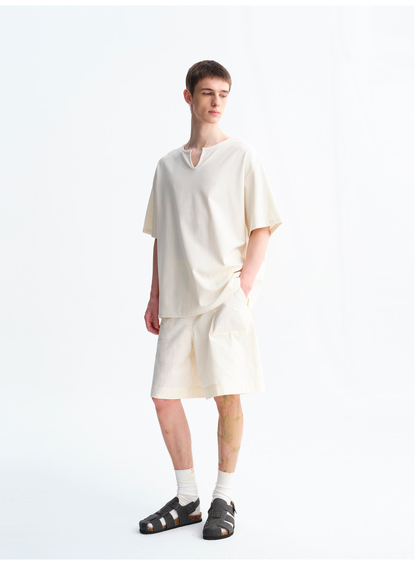 Linen Loose-Fit Shorts