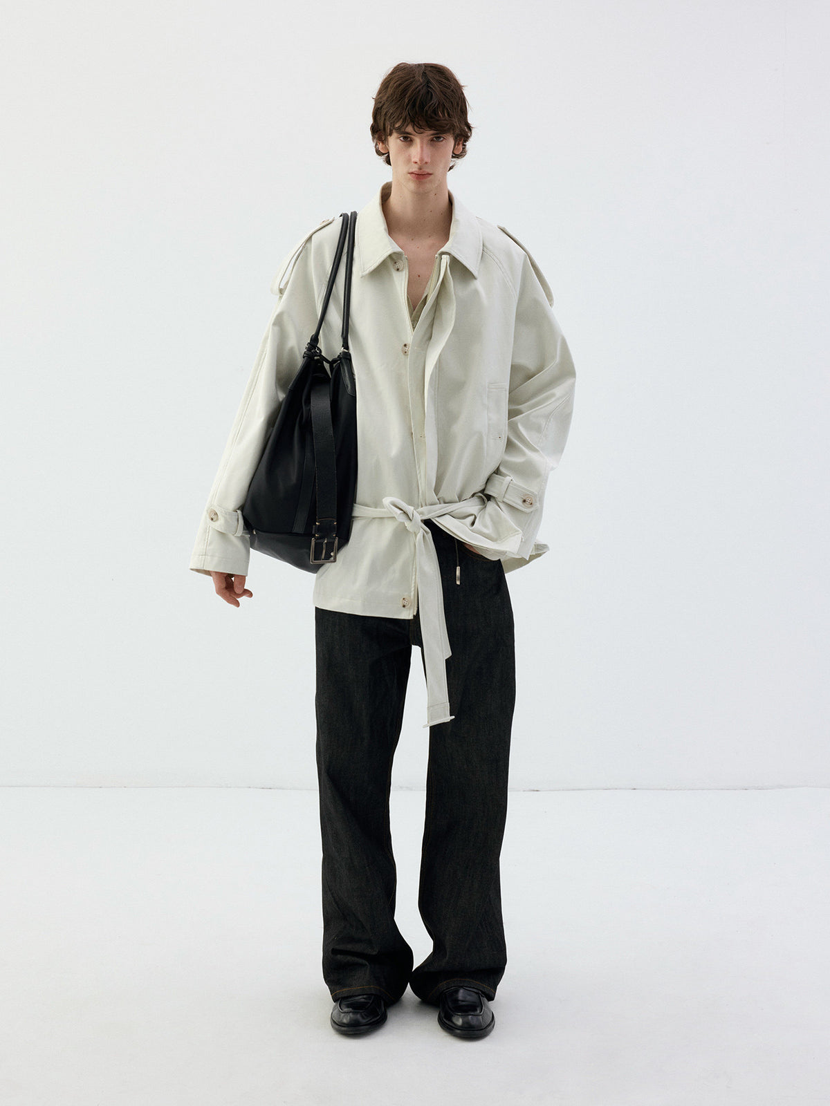 Mid-Length Jacket with a Wrinkle-Resistant Zipper