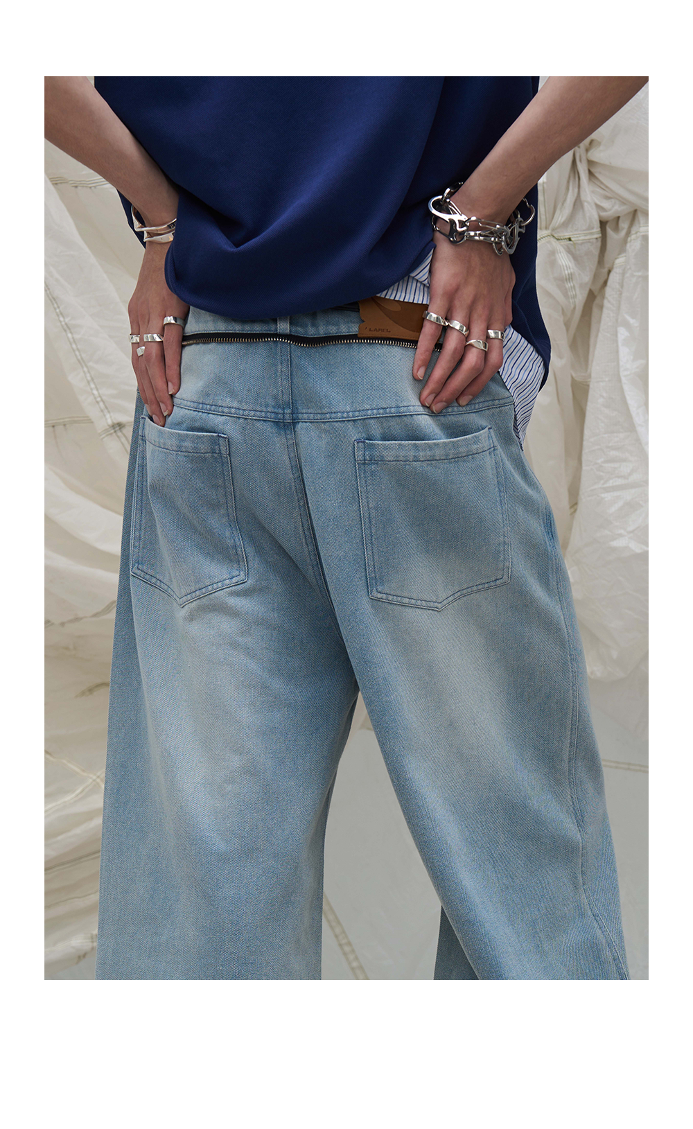 Half-Zip Back Waist Straight Jeans