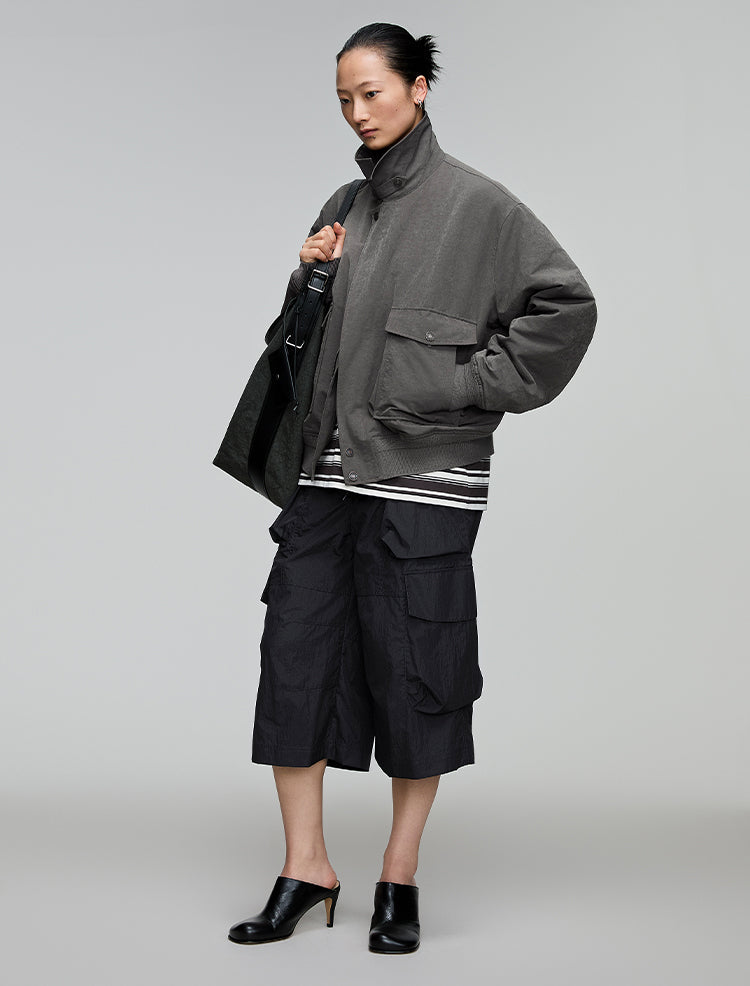 Cropped pants with adjustable waist