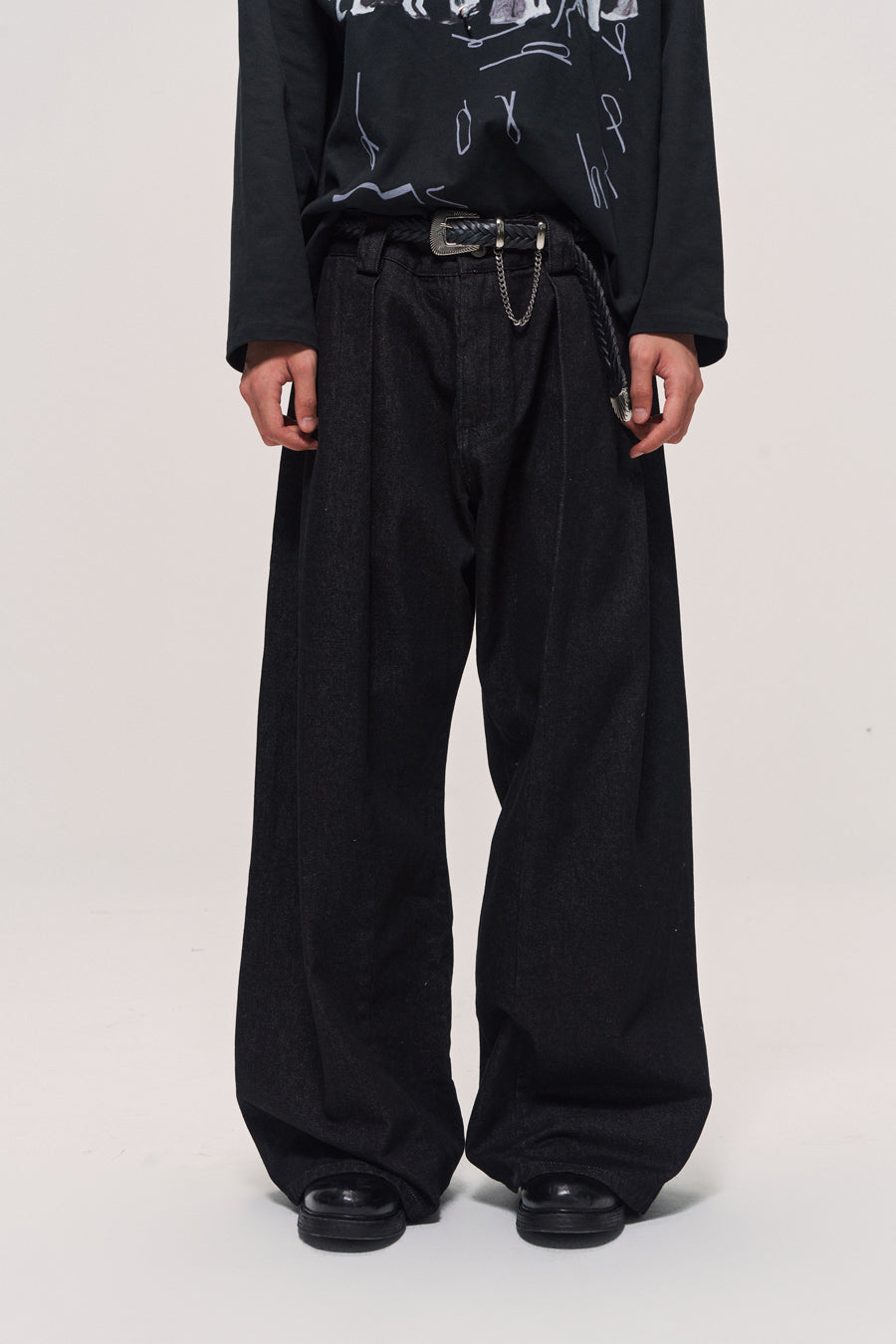 Vintage Double Pleated Jeans