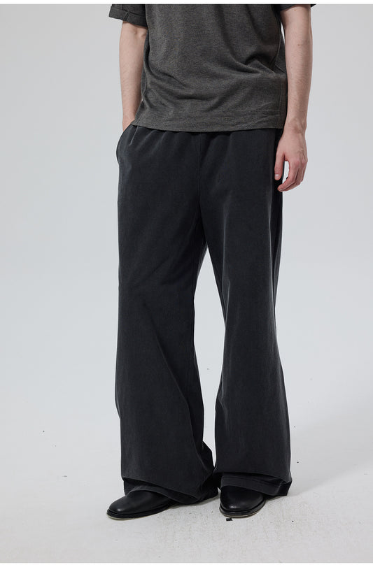Matte-washed finish Stretch waistband Casual pants