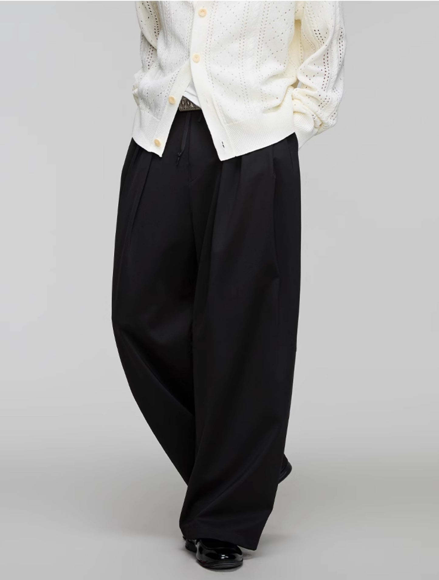 Double Pleated Sweatpants