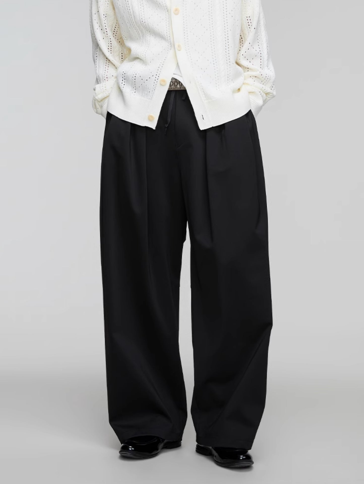 Double Pleated Sweatpants