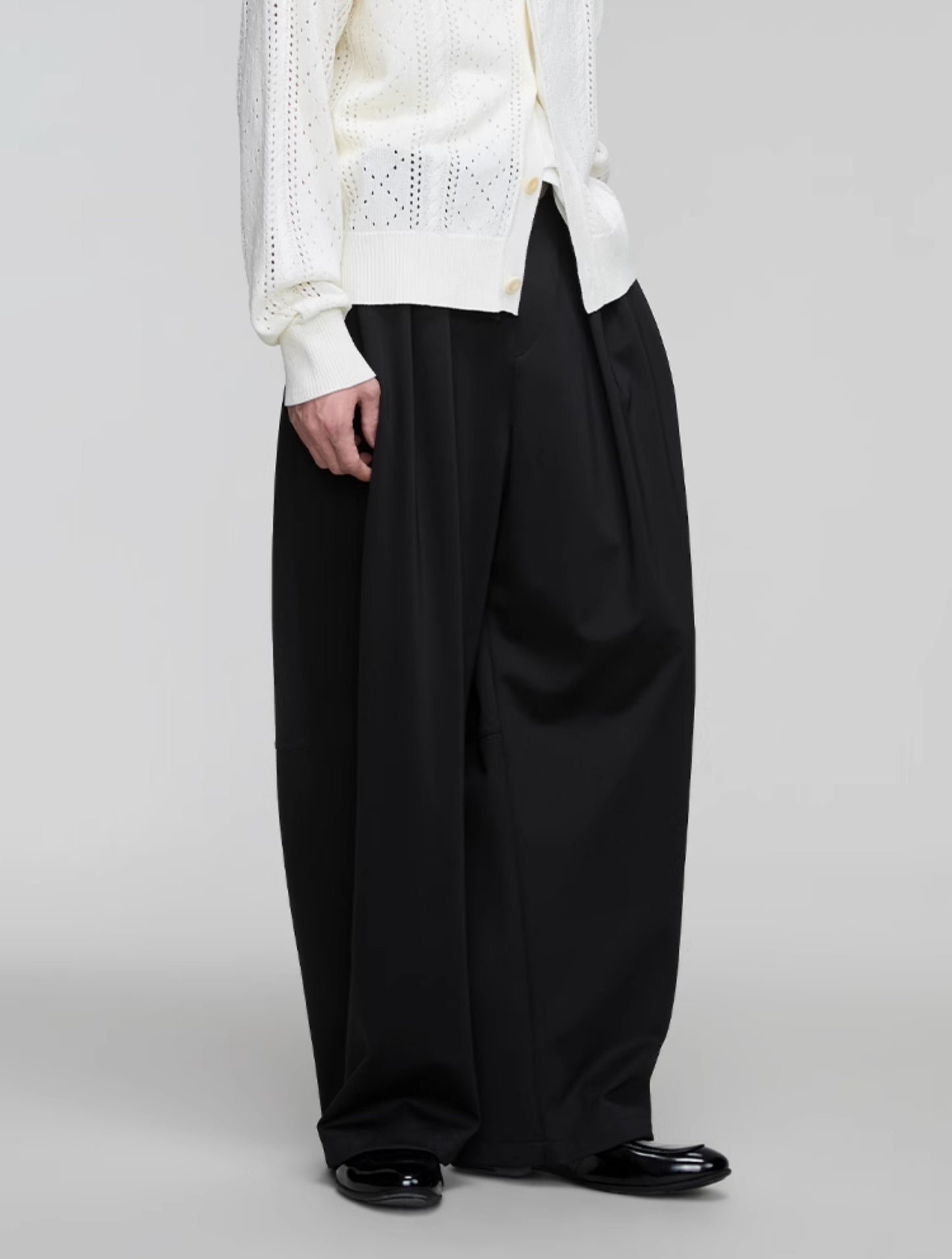 Double Pleated Sweatpants