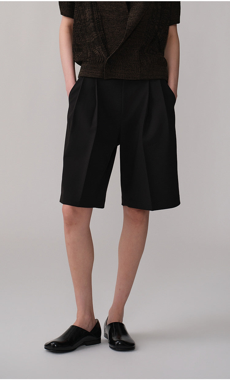 Double-Pleated Loose-Fit Shorts