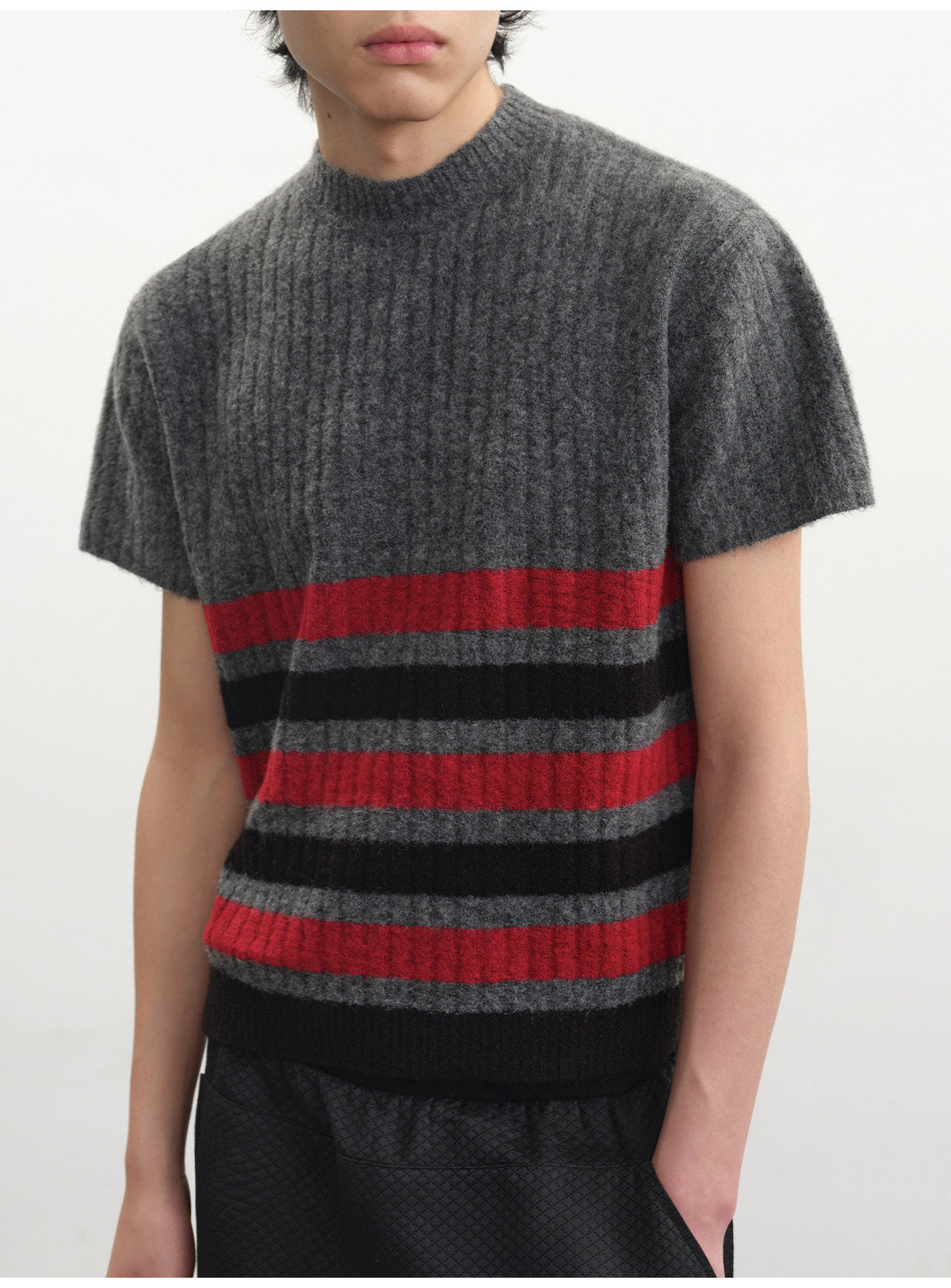 Round-Neck Knit Shirt