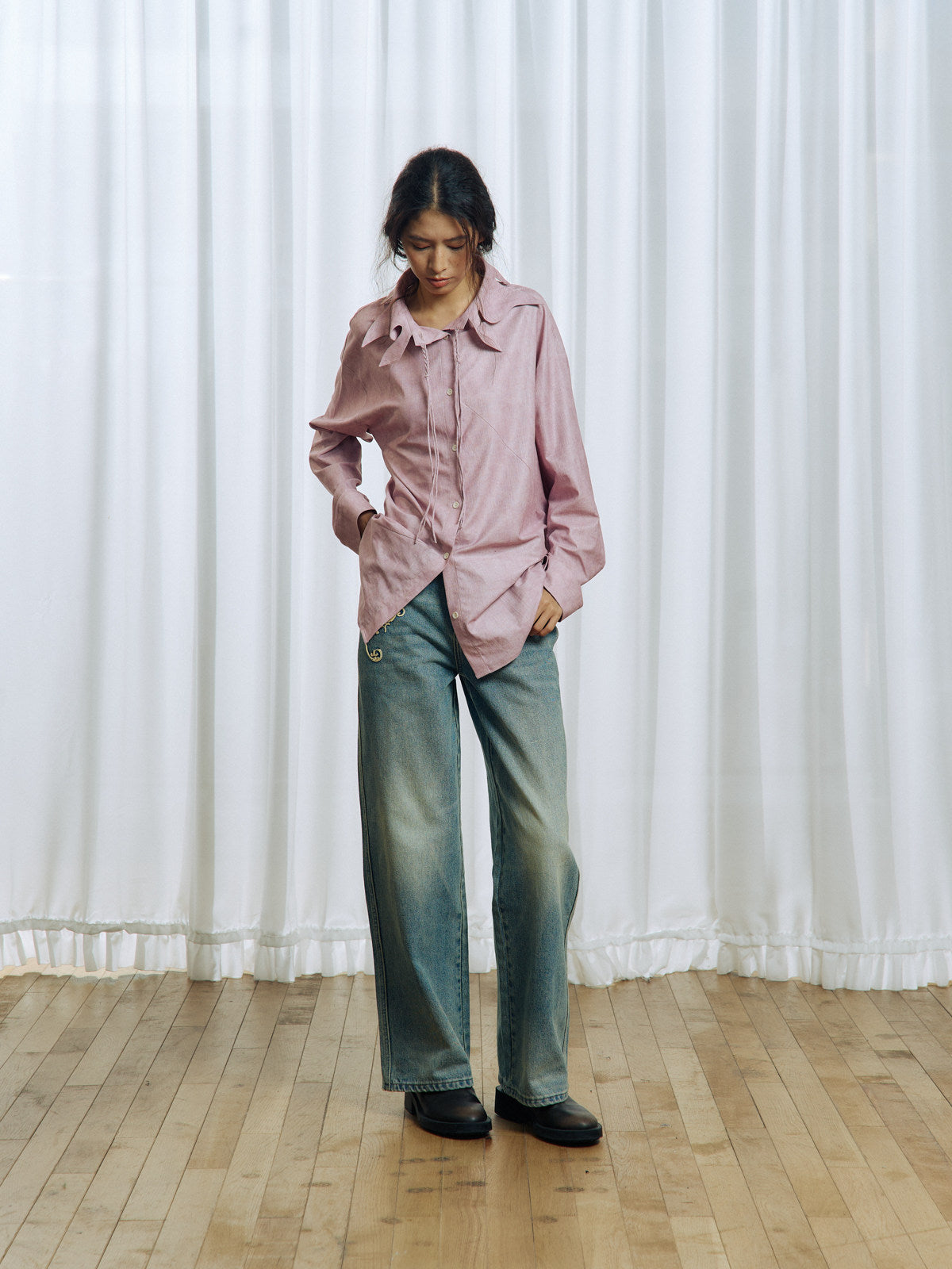 Embroidered Two-Tone Wash Straight Leg Jeans