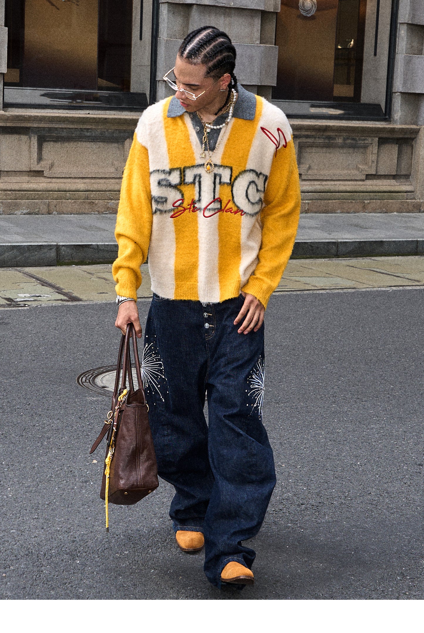 Jacquard embroidery knit