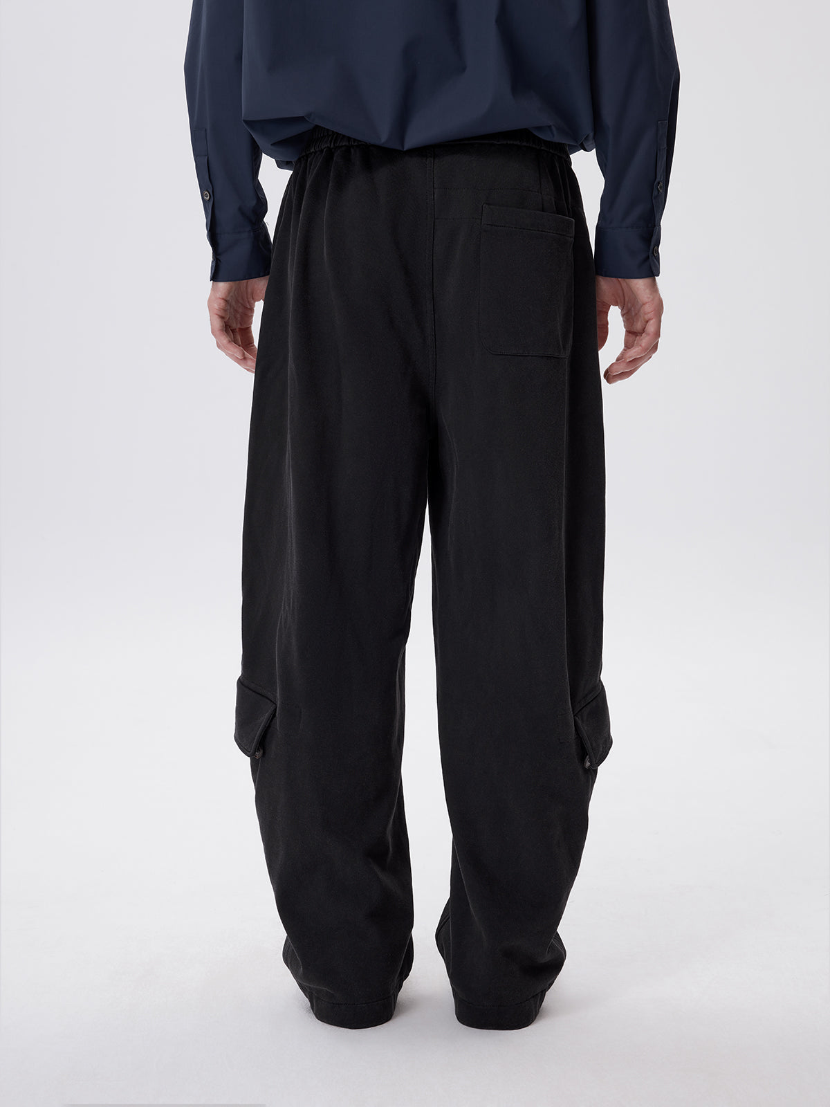 Wash-processed sweatpants