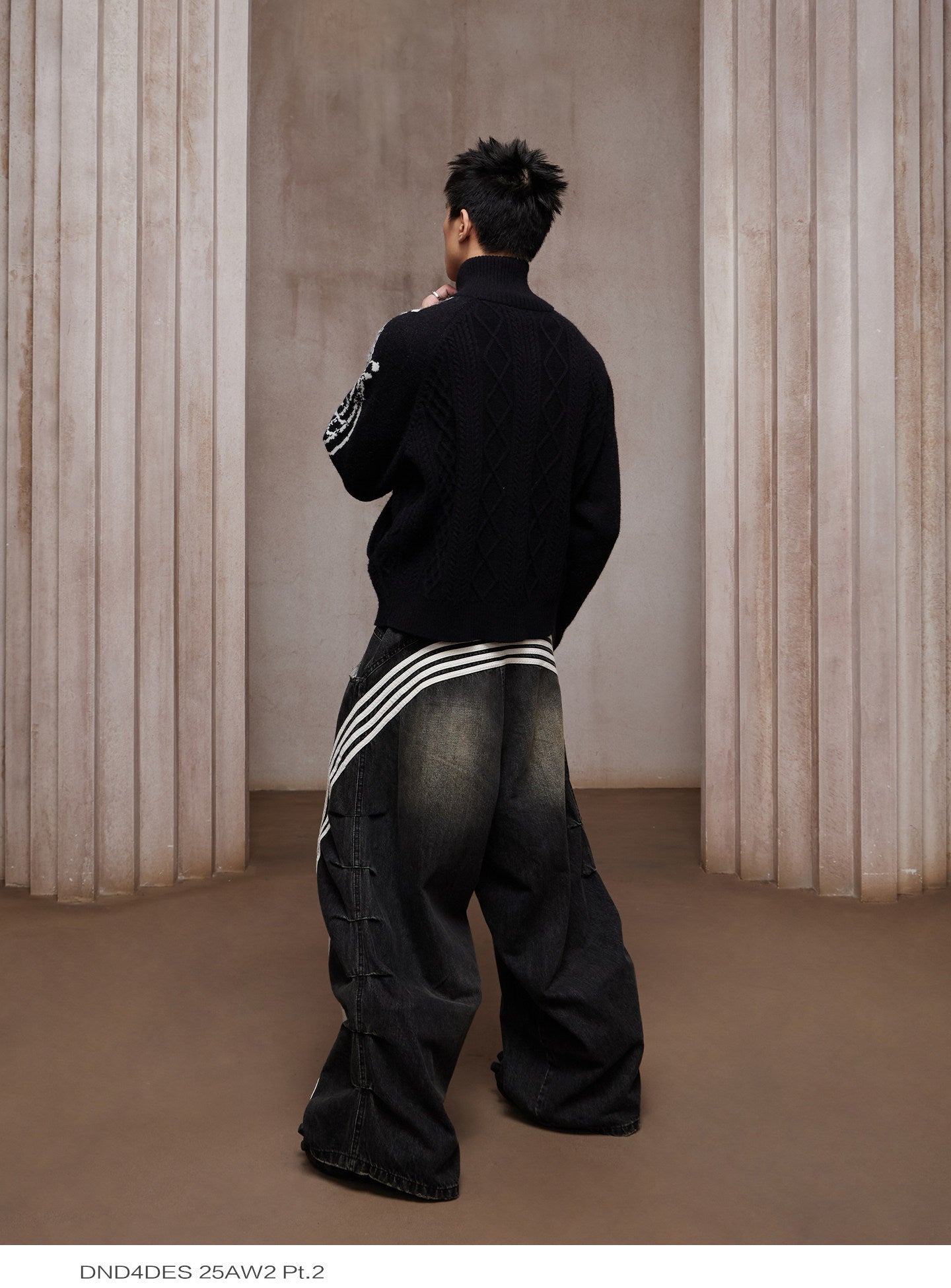 Pleated Stripe Wide-Leg Jeans