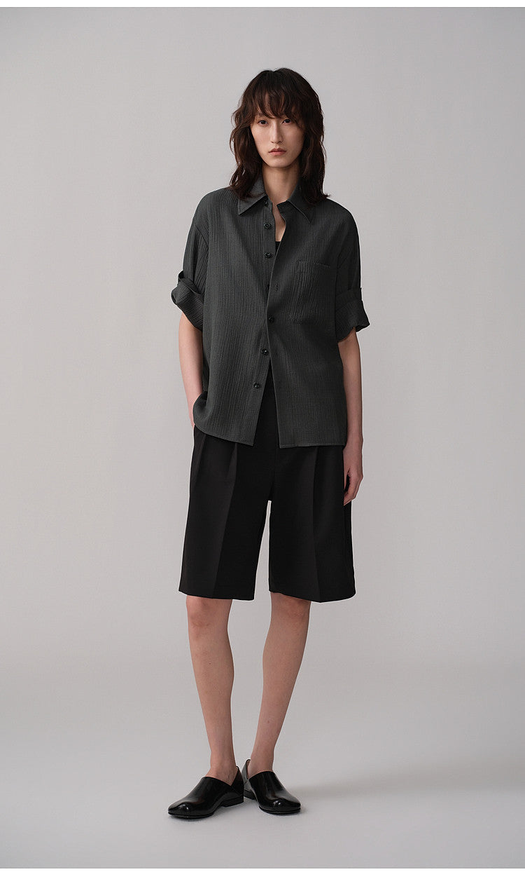 Double-Pleated Loose-Fit Shorts
