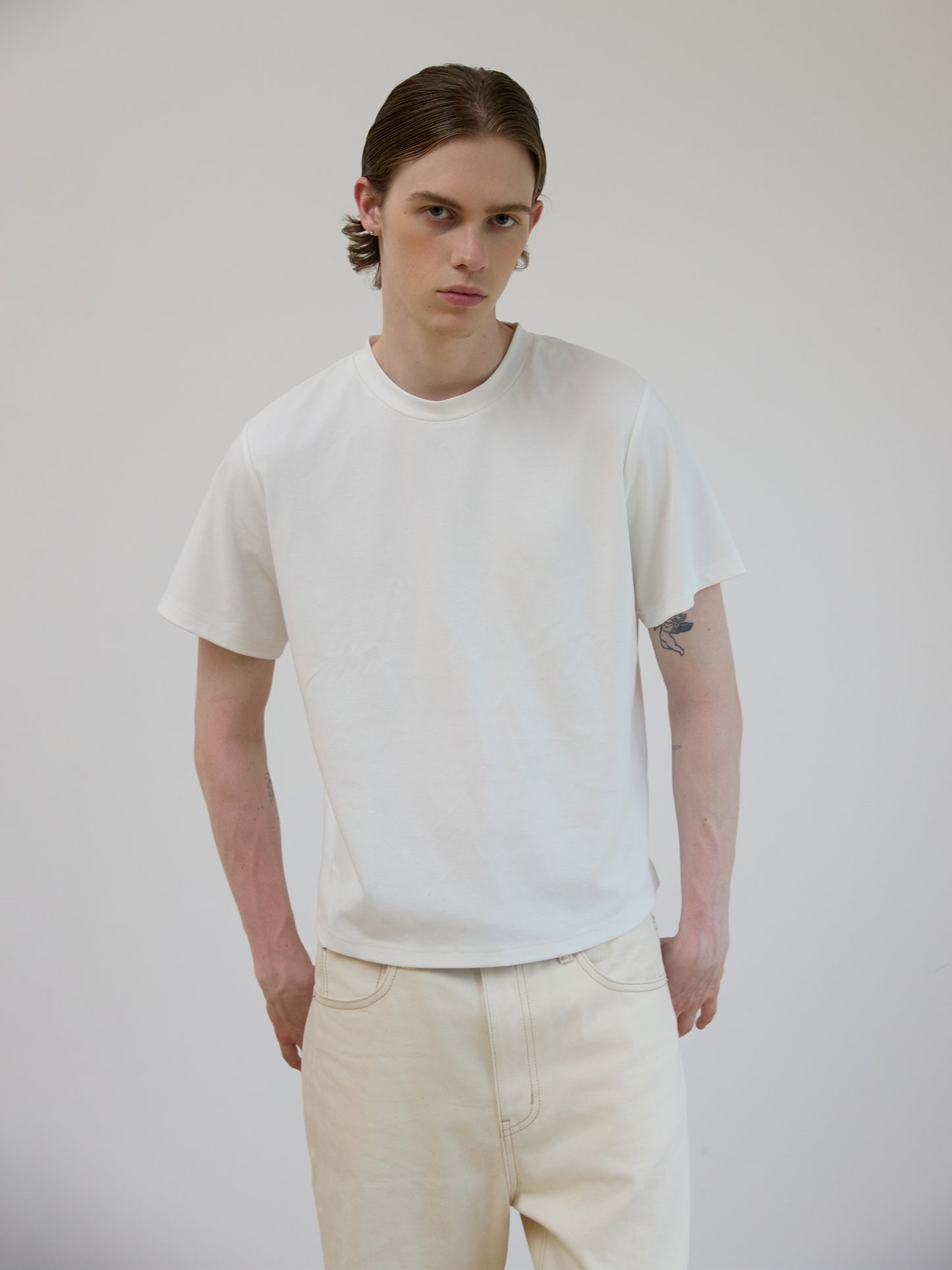 Basic round neck T-shirt
