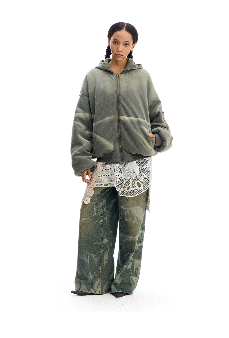 Wrinkled wash sweatshirt