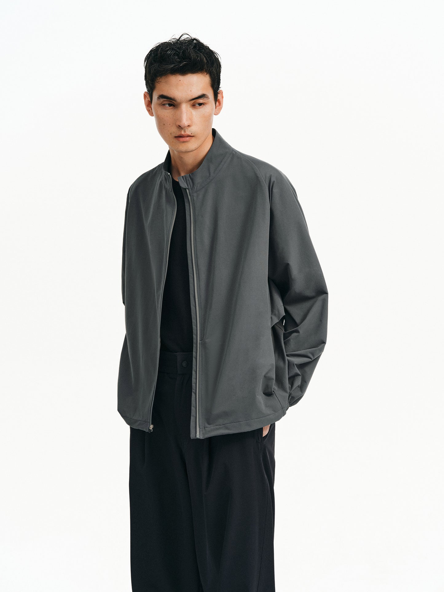 Water-repellent lightweight jacket