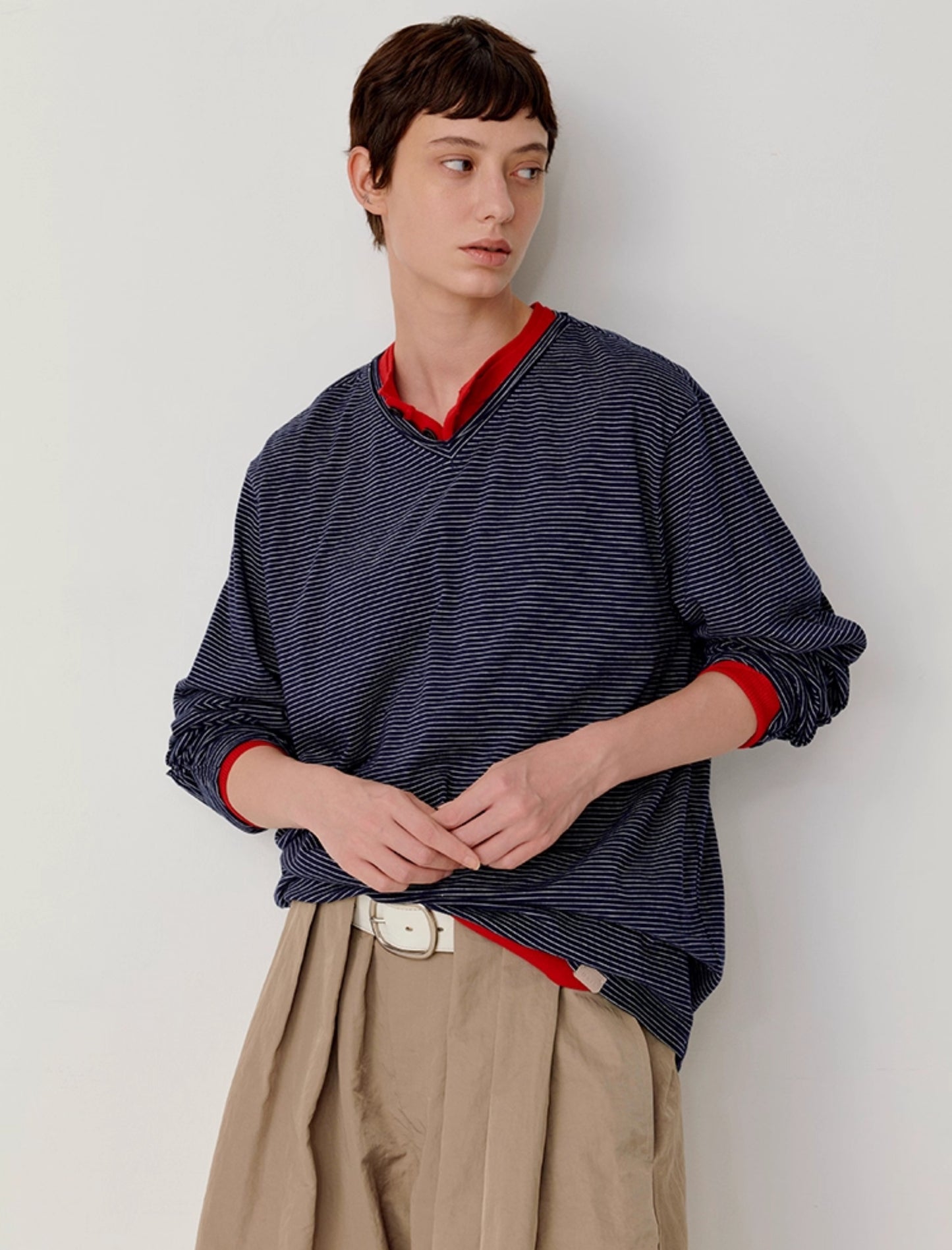 Retro Carl V-넥 T-셔츠