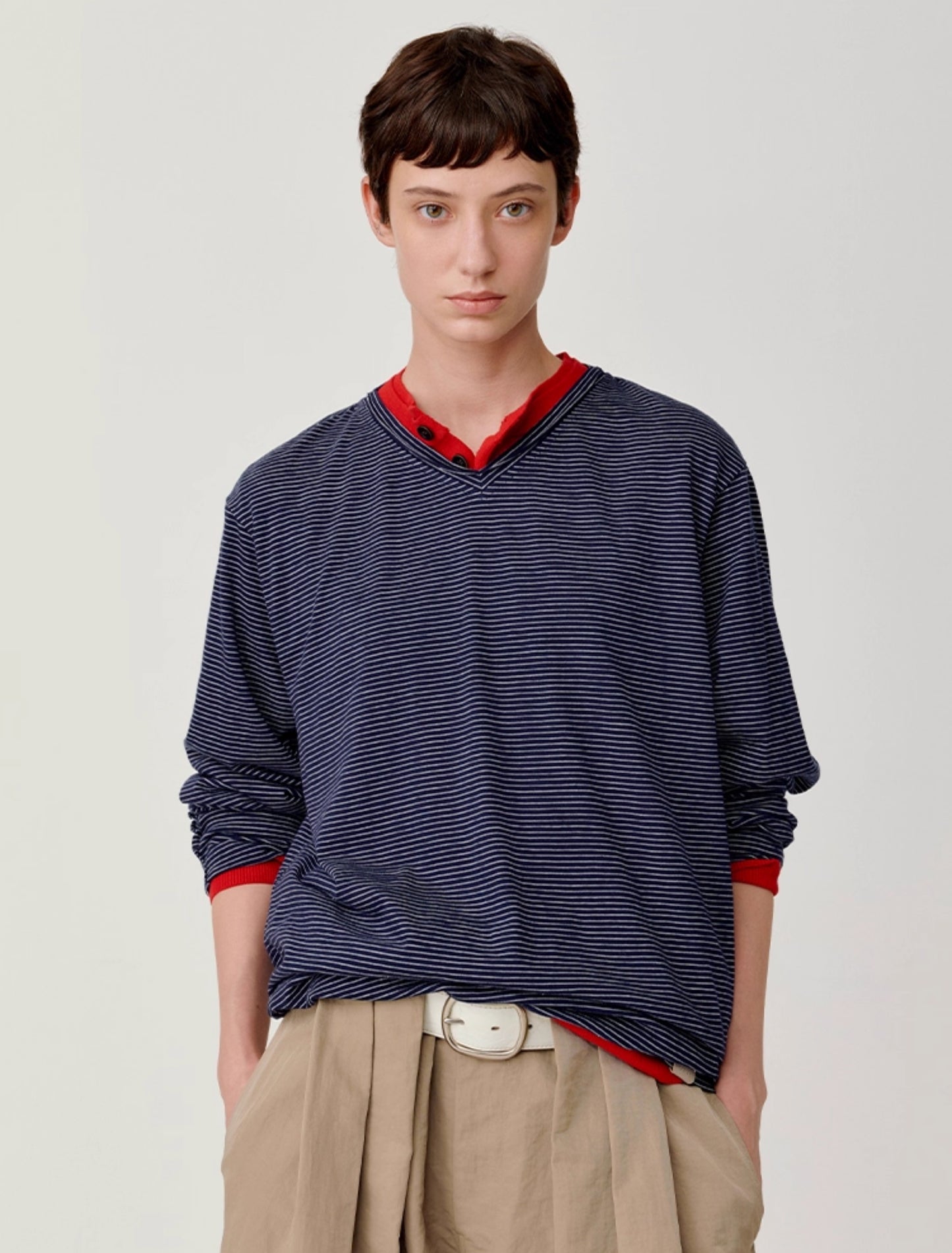 Retro Carl V-넥 T-셔츠