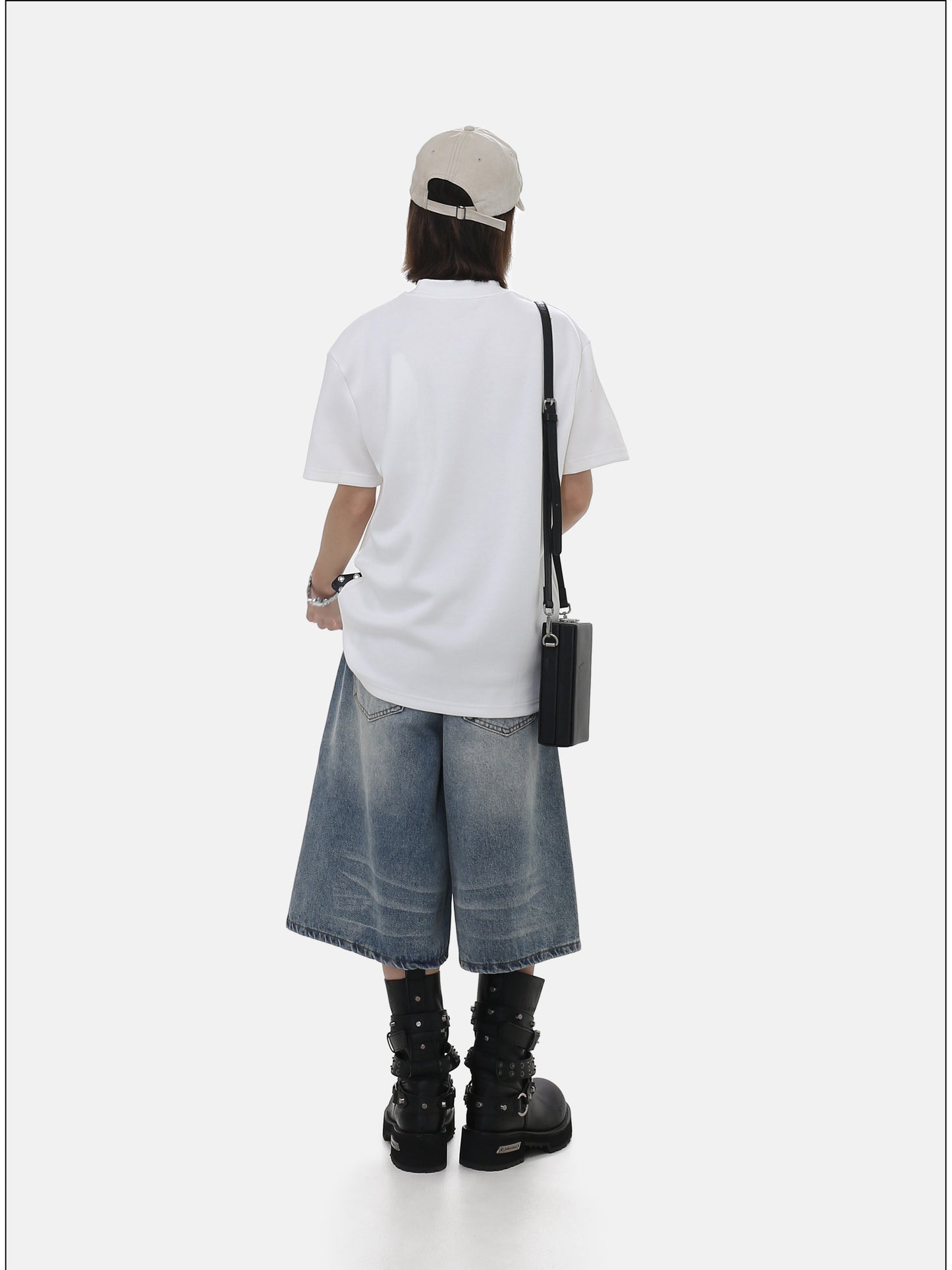 Clean Fit Casual T-Shirt