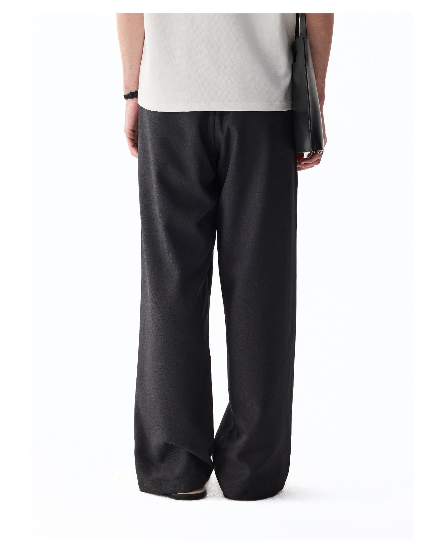 Side-Seam Casual Pants with a 3D Silhouette