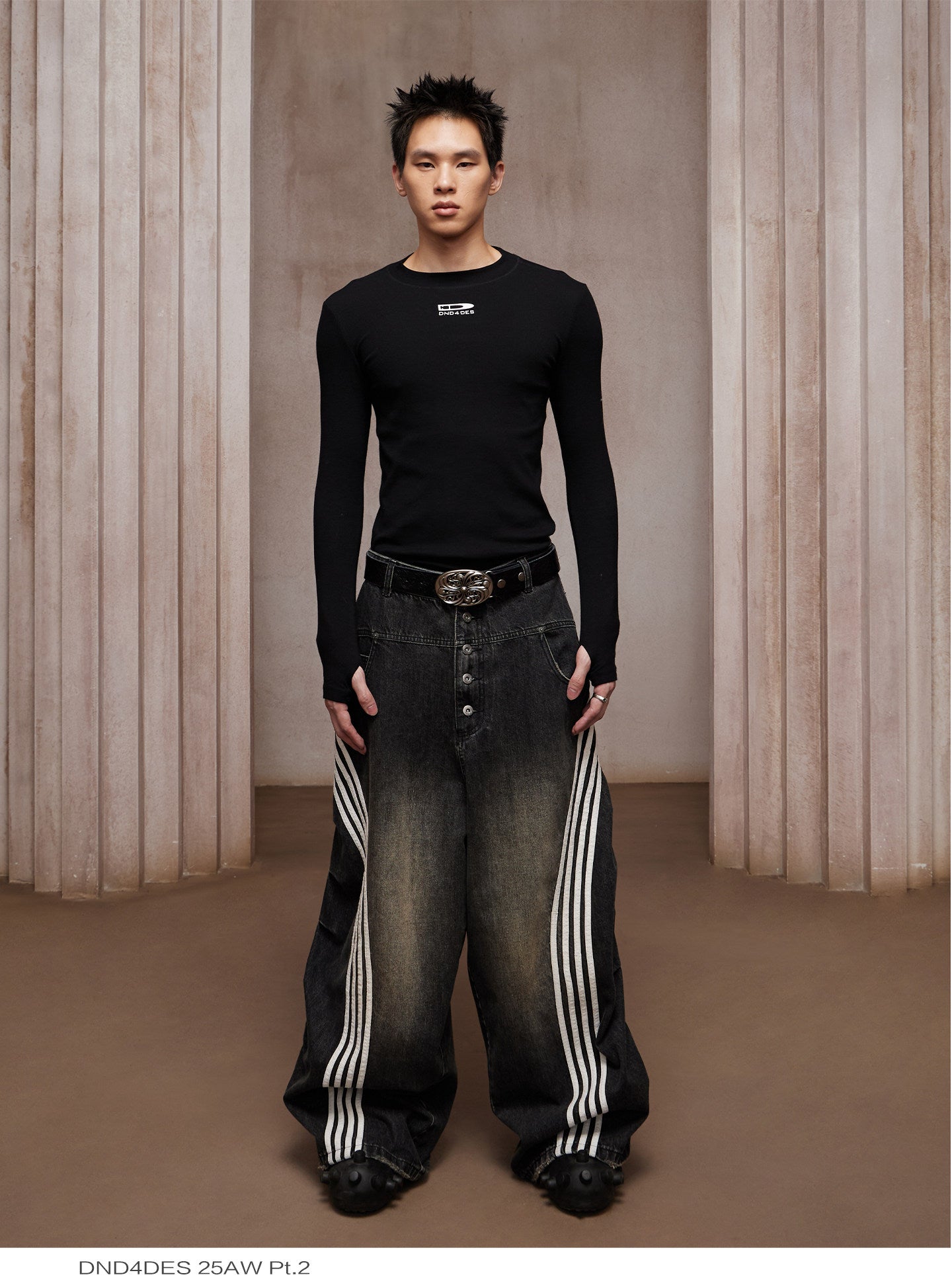 Pleated Stripe Wide-Leg Jeans