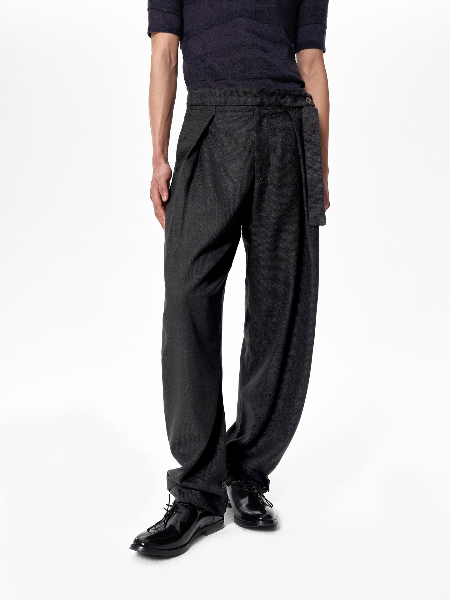 Linen-textured Casual Pants