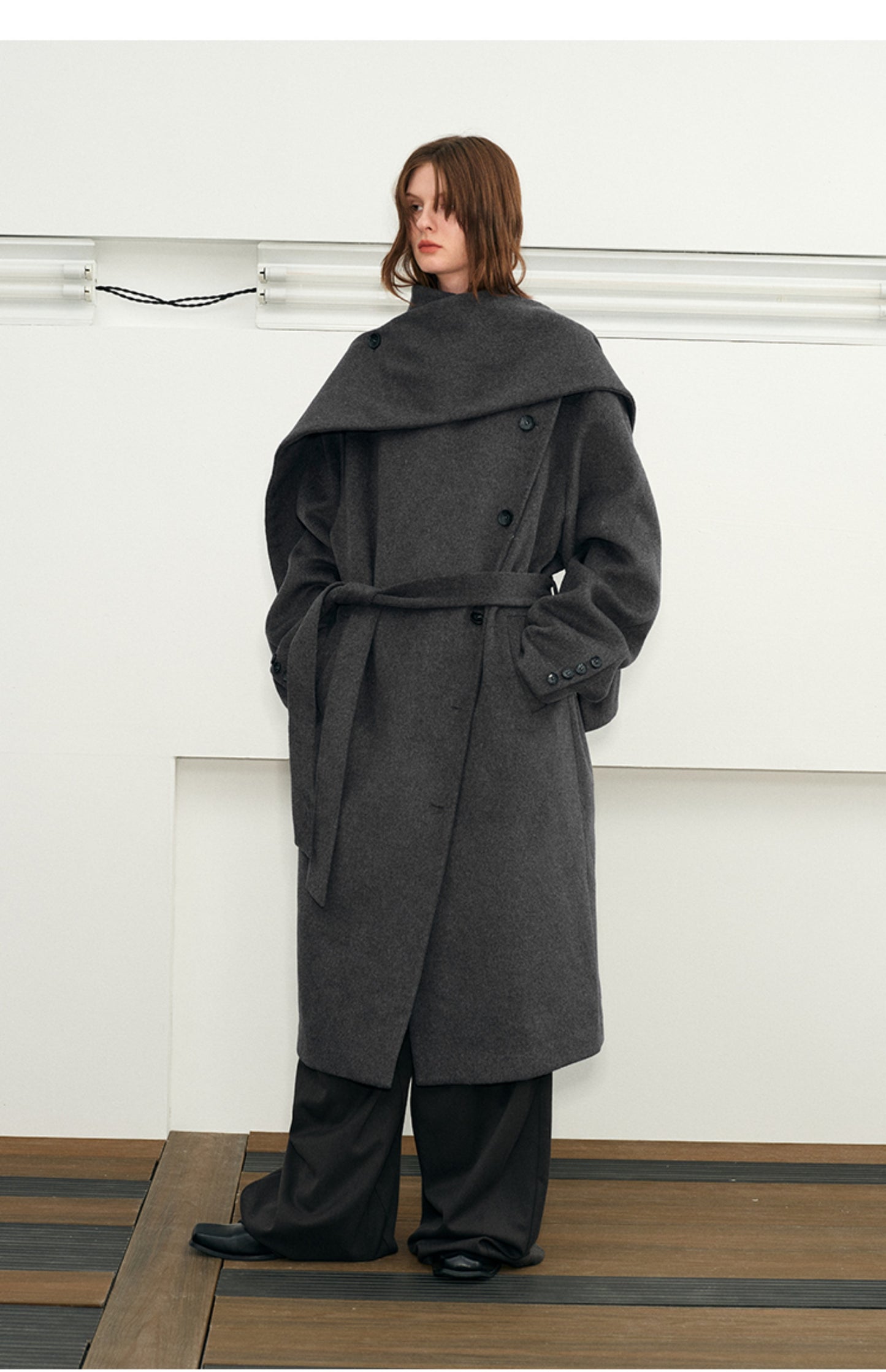 Multi-shaped scarf wool coat