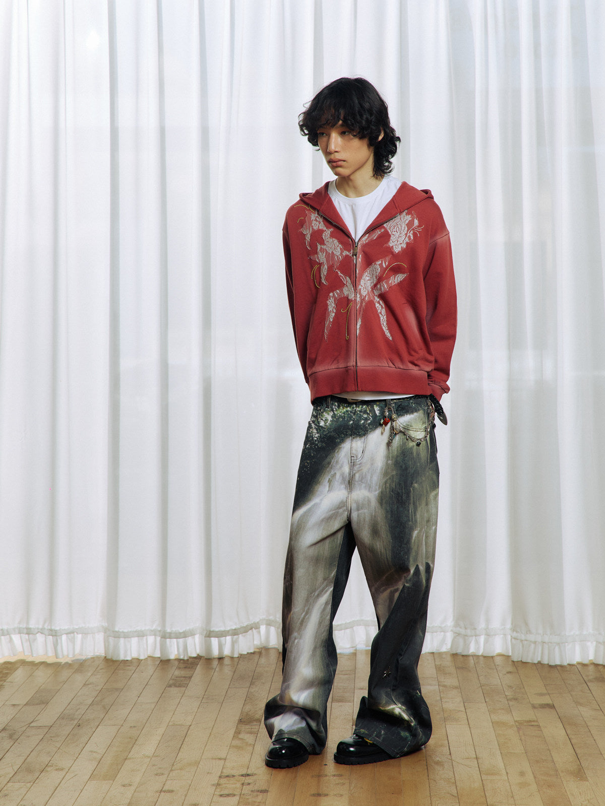 Lace-trimmed hooded sweatshirt