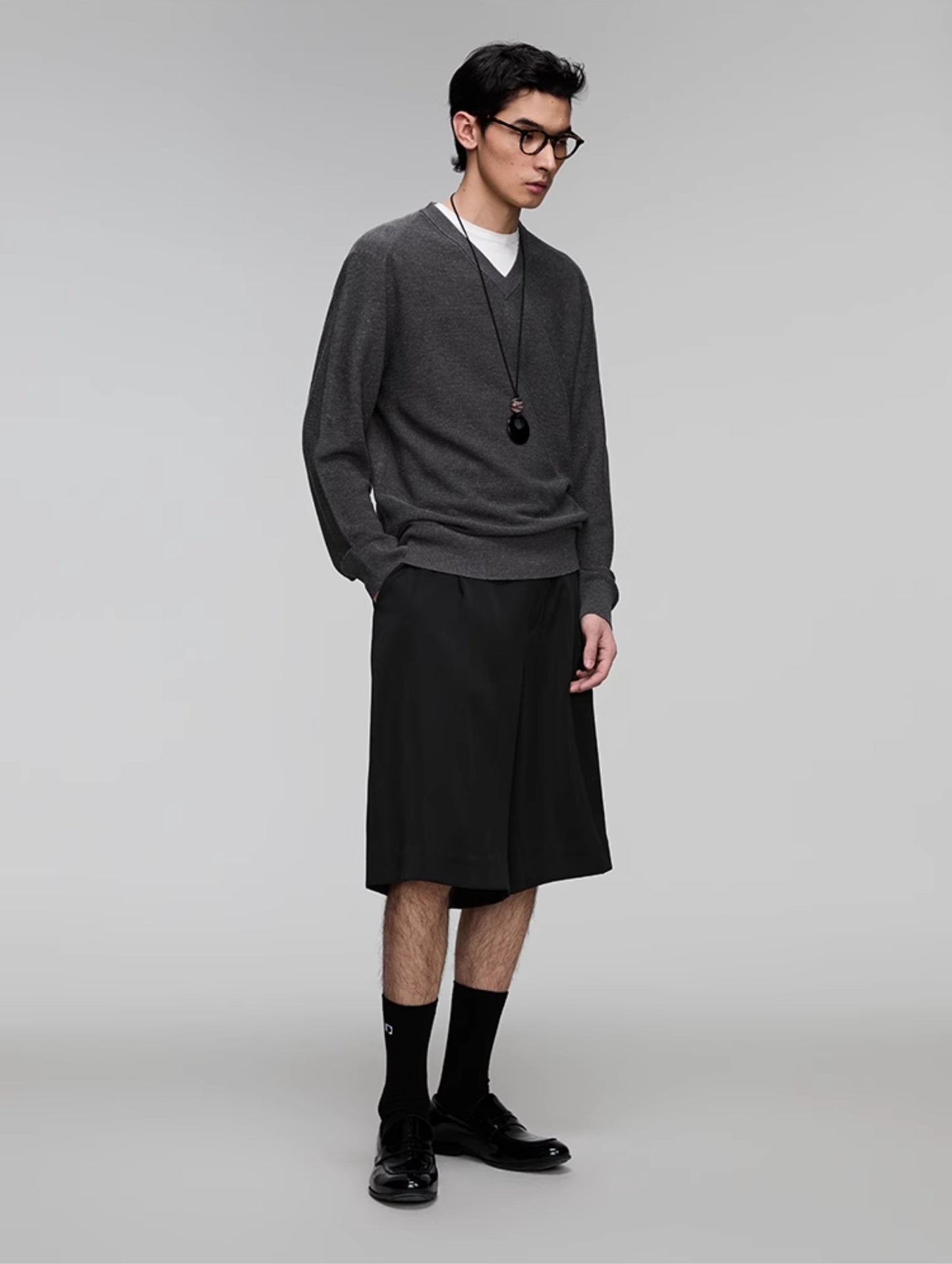 Elastic waist casual shorts