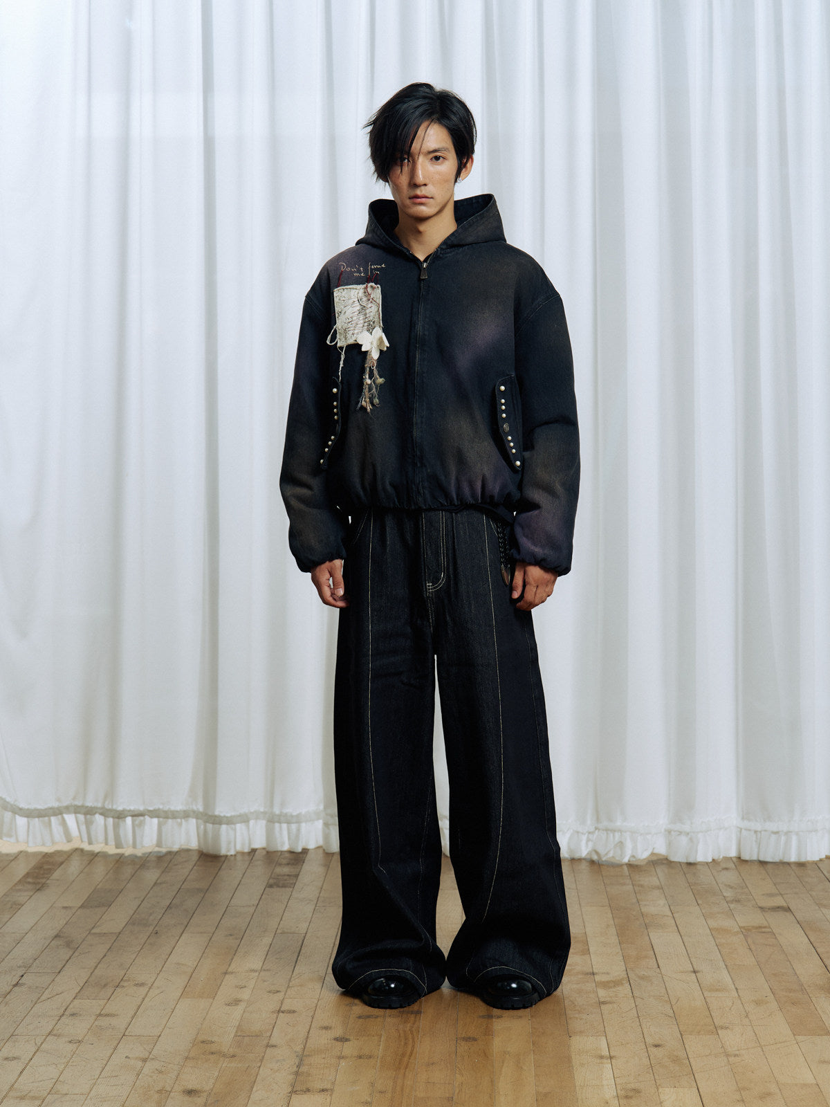 Detachable faux fur lining denim jacket