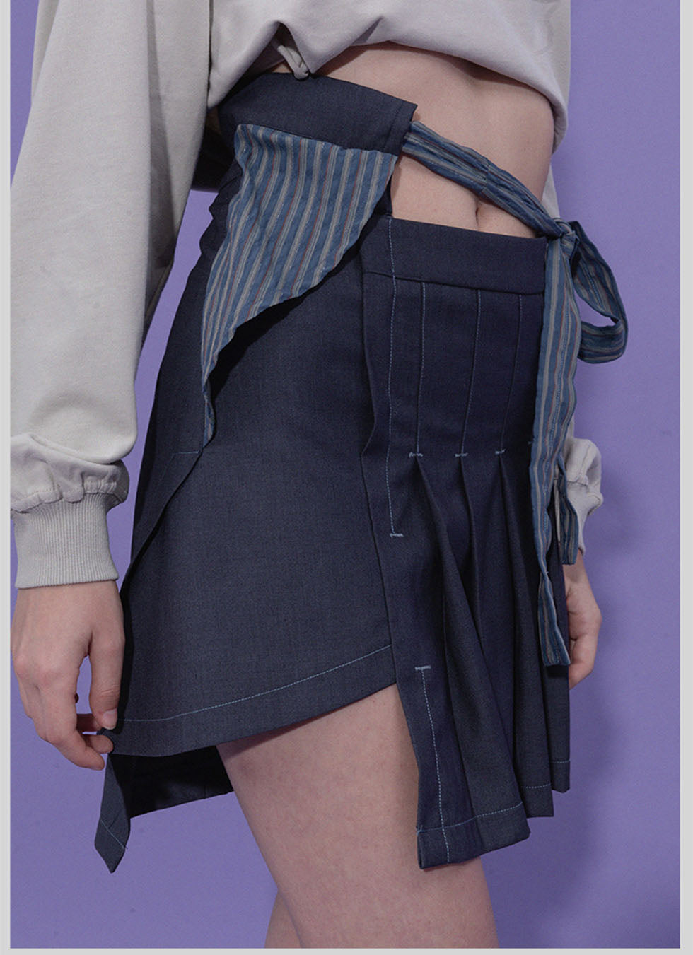 Retro Topstitch Asymmetrical Pleated Skirt