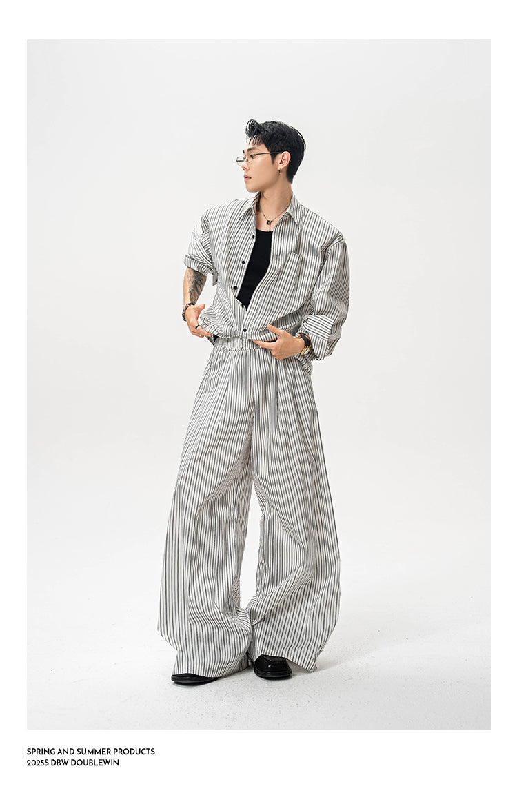 Striped shirt with adjustable hem