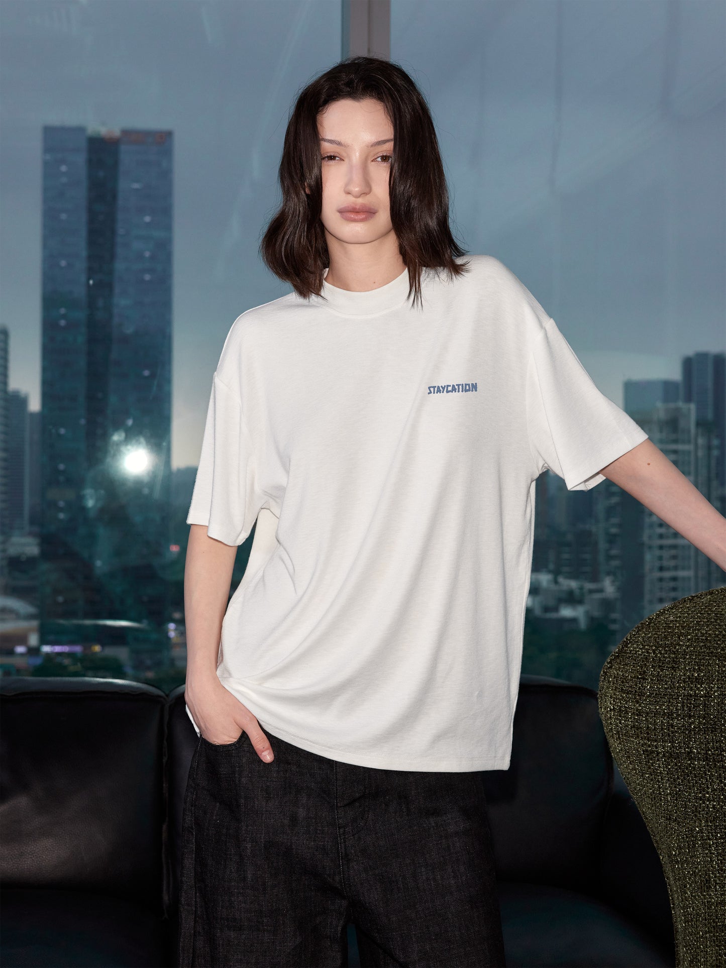 Loose-Fitting Unisex T-Shirt with Back Print
