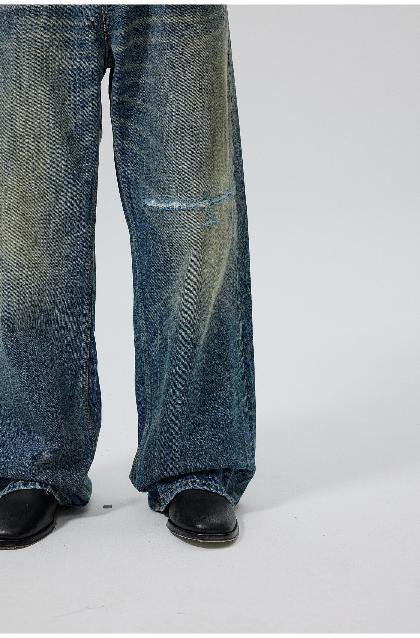 Vintage Distressed Jeans