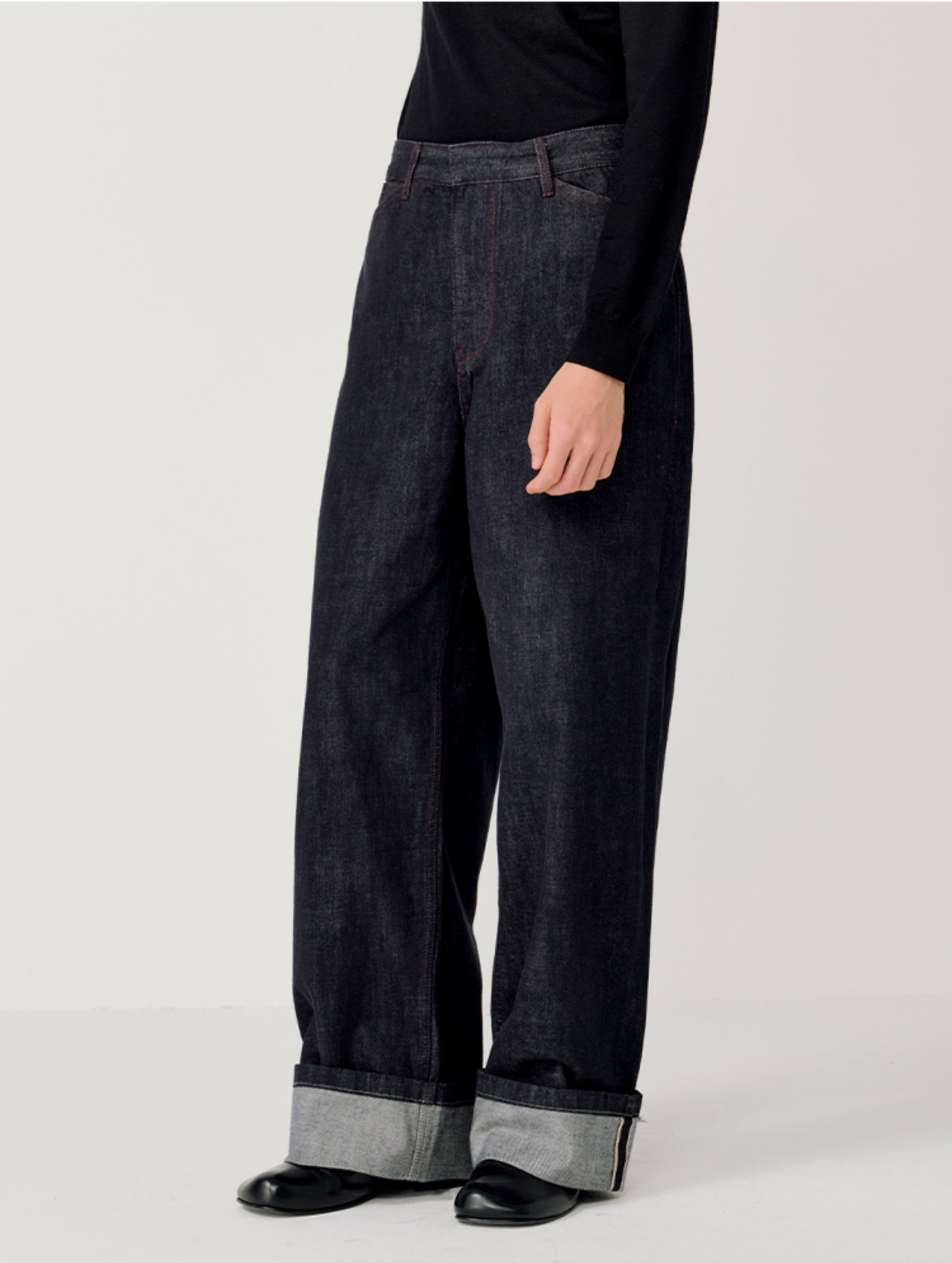 Straight Wide-Leg Jeans