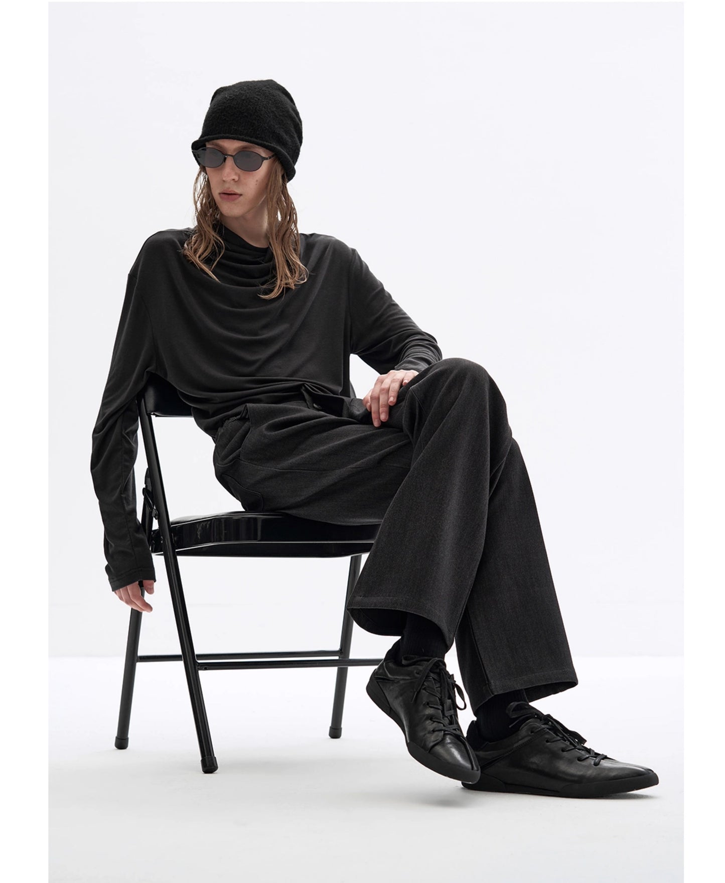 Hand-sewn shoes with wash finish