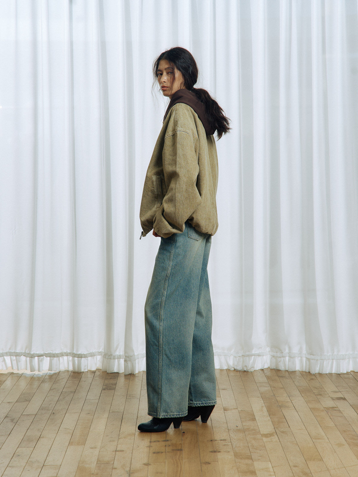 Embroidered Two-Tone Wash Straight Leg Jeans