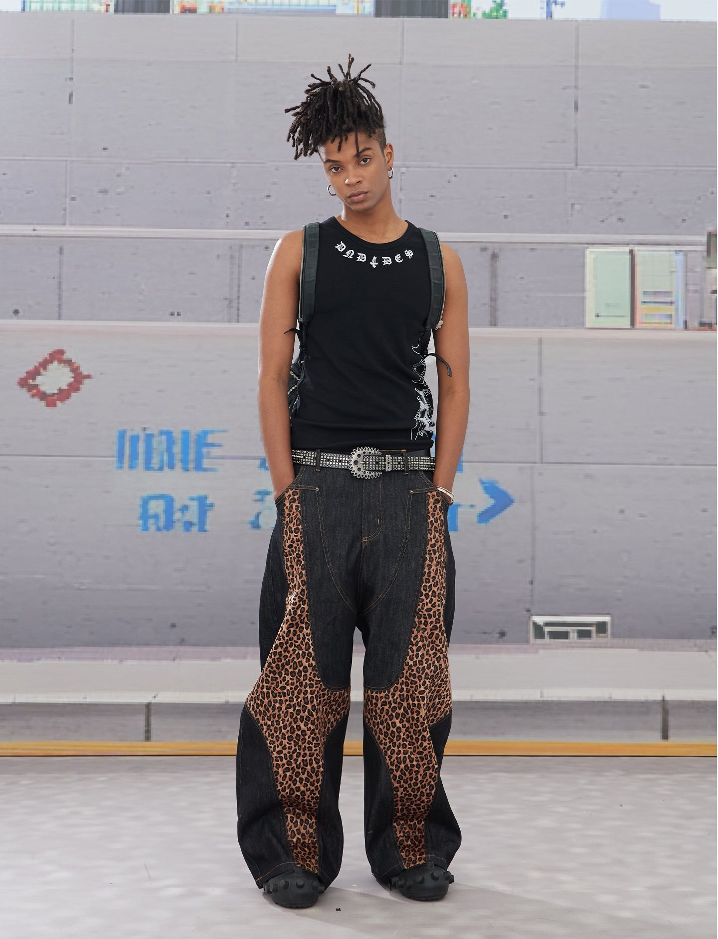 Vintage design scimitar jeans