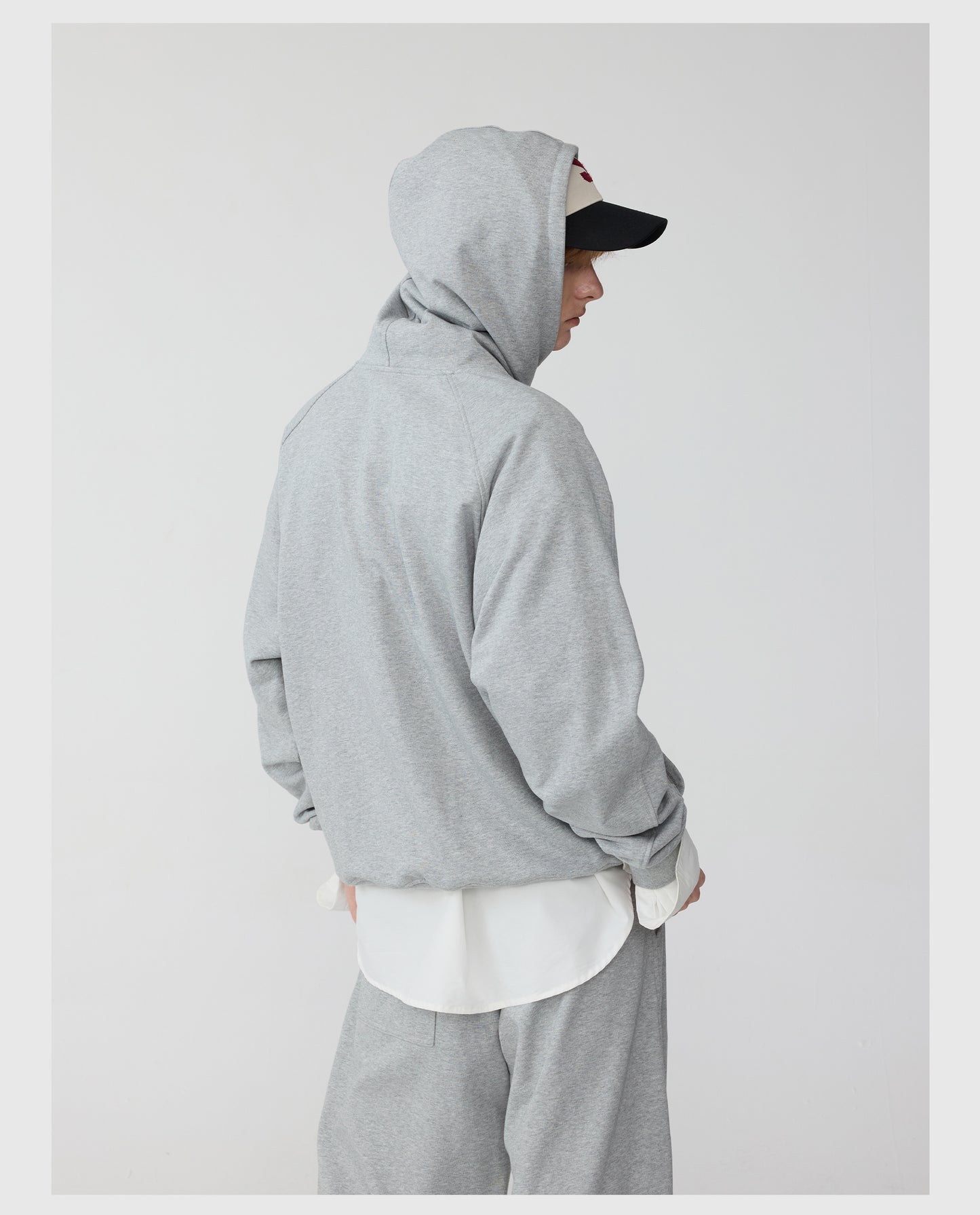 Hooded Sweatshirt Setup