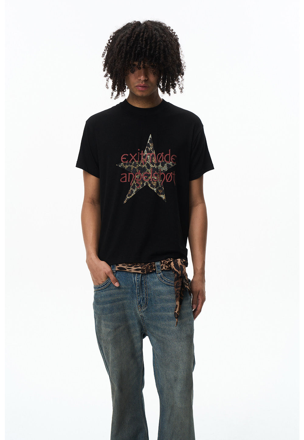 Unisex Five-Pointed Star and Text Print T-Shirt