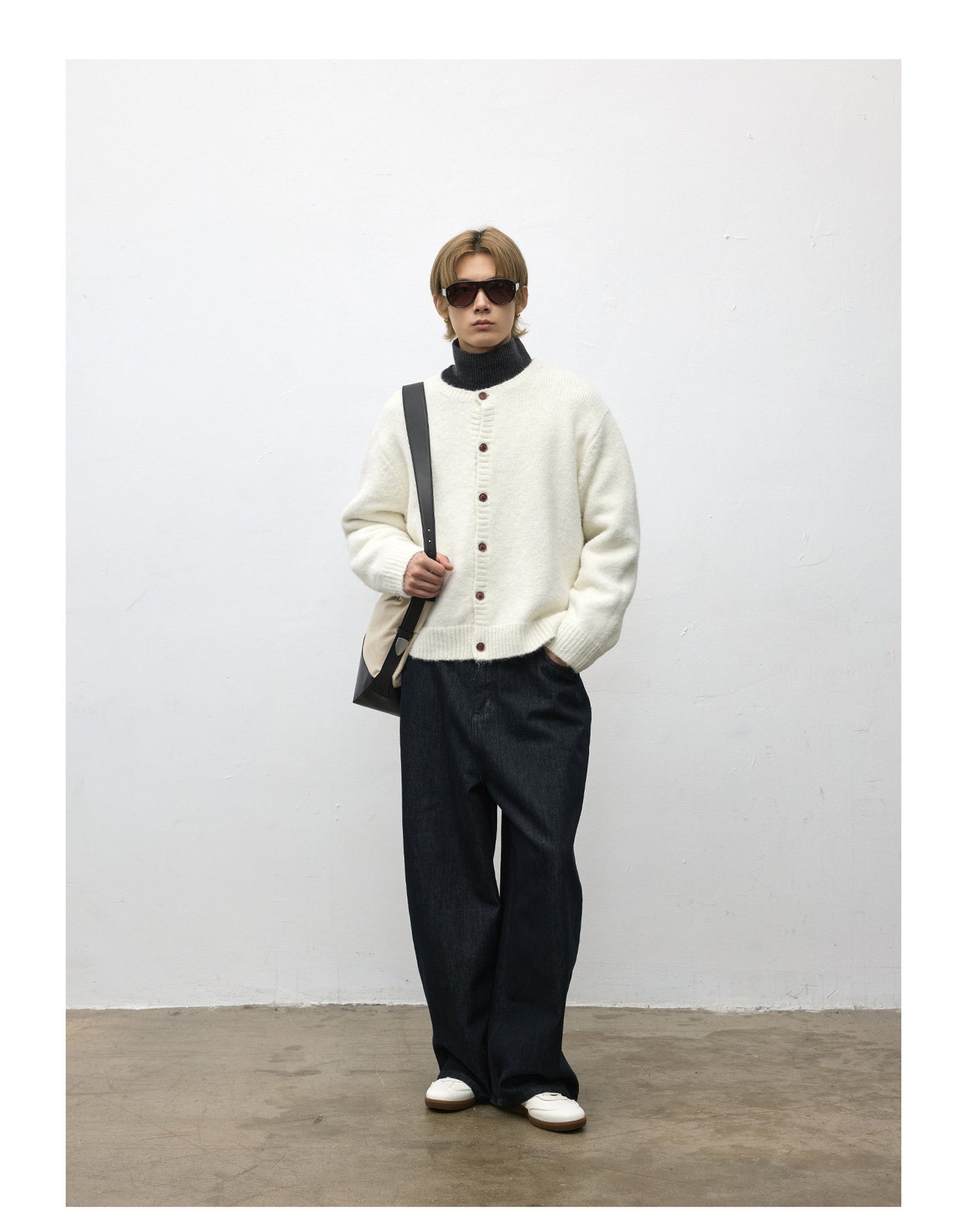 Loose-Fit Crew Neck Cardigan