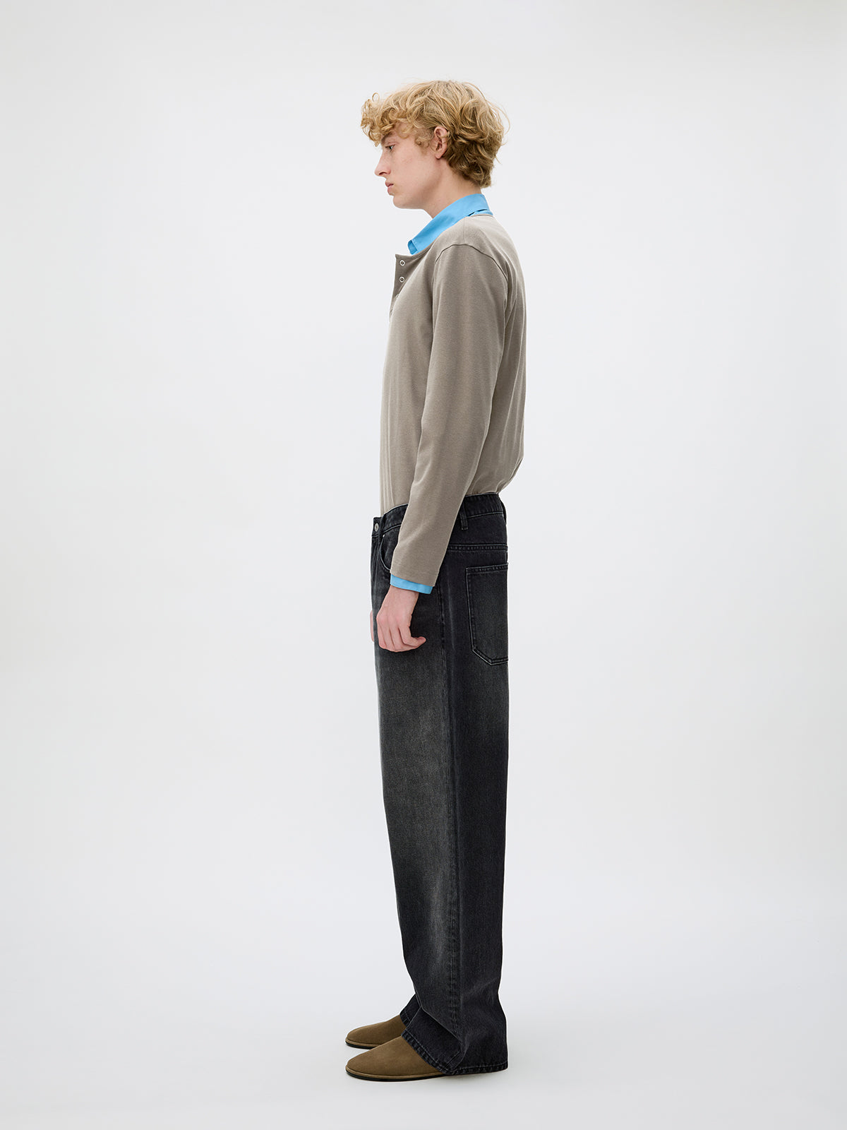 Wash-processed Straight-Leg Jeans