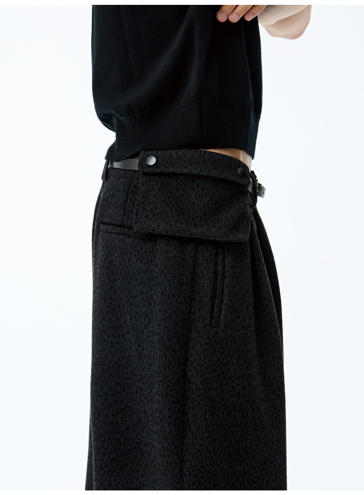 Dark Leopard Print Casual Pants