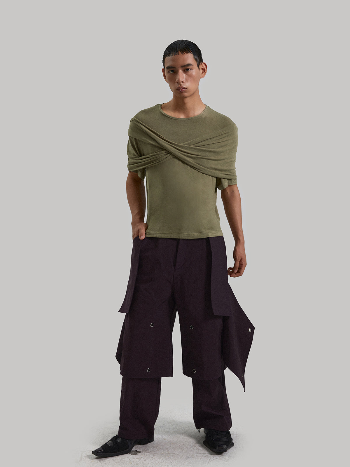 Pleats Original Design Air Hole Casual Pants